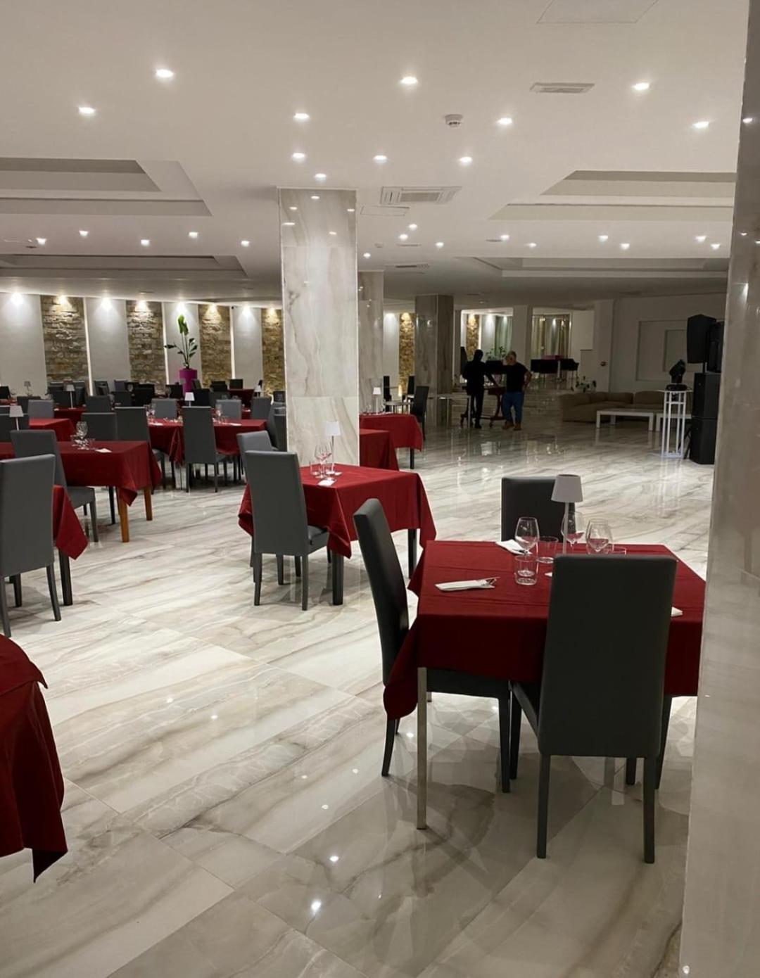 Jonium Hotel - Amazing Sea View And Swimming Pool Pulsano Bagian luar foto
